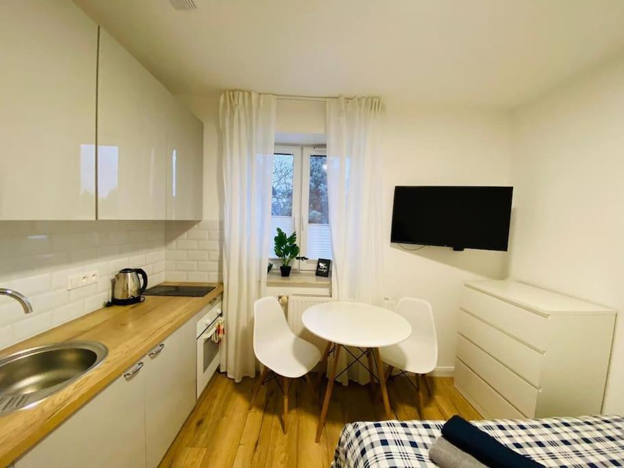 Bezagenta Mozart8 Studio Easy Access To City Wifi Apartment Warsawa Bagian luar foto
